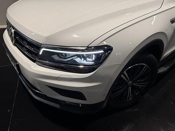 Volkswagen Tiguan Allspace 11 of 30