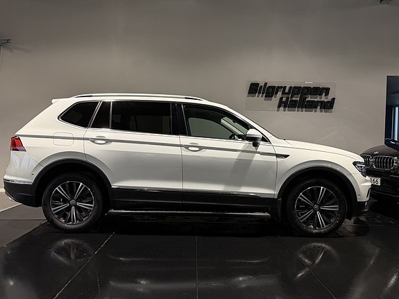 Volkswagen Tiguan Allspace 7 of 30
