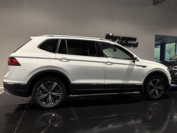 Volkswagen Tiguan Allspace 8 of 30