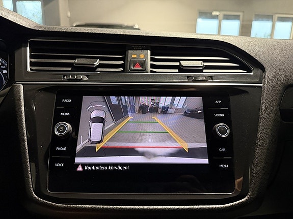Volkswagen Tiguan Allspace 23 of 30