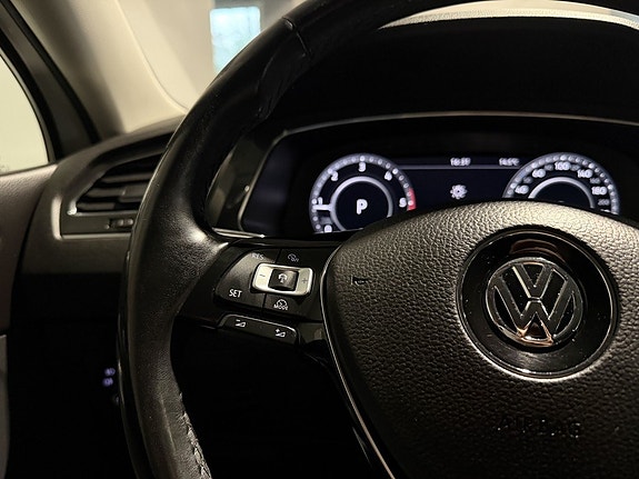 Volkswagen Tiguan Allspace 26 of 30