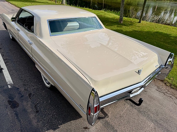 Cadillac Calais 11 of 28