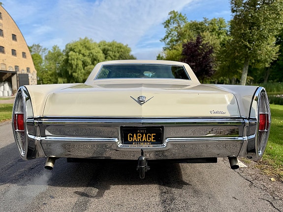 Cadillac Calais 3 of 28