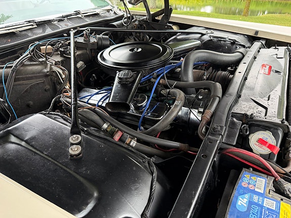 Cadillac Calais 27 of 28