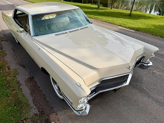 Cadillac Calais 10 of 28