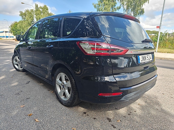 Ford S-MAX 4 of 10