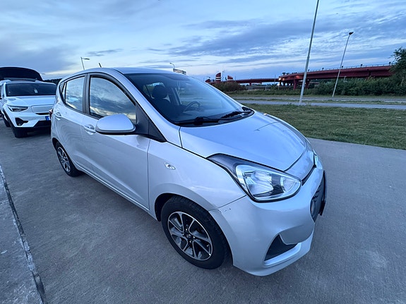 Hyundai i10 4 of 8