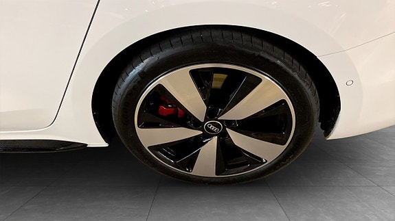 Audi A5 6 of 12