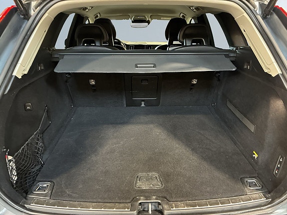 Volvo XC60 12 of 19