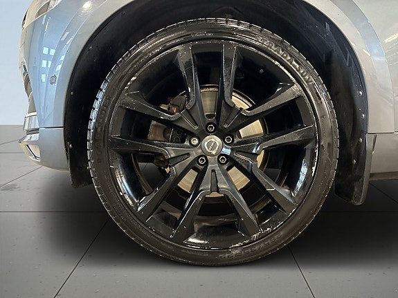 Volvo XC60 14 of 19