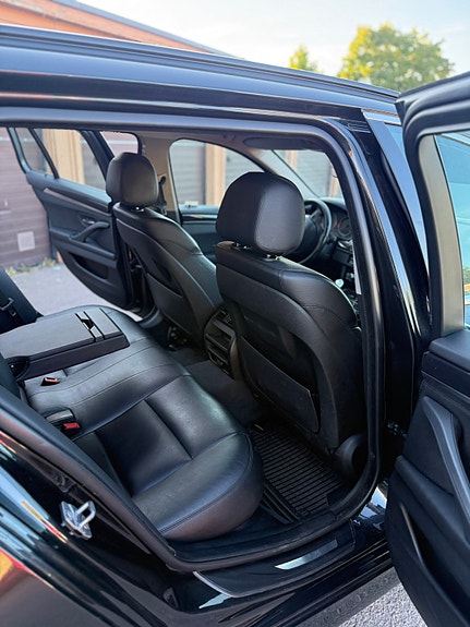 BMW 520d 11 of 13