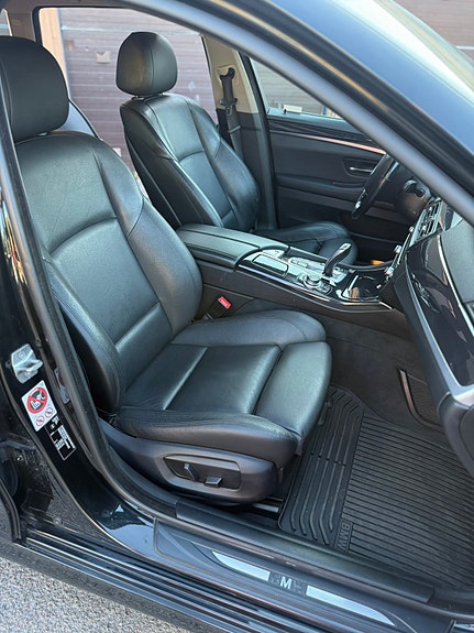 BMW 520d 10 of 13