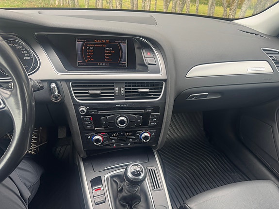 Audi A4 allroad 7 of 9