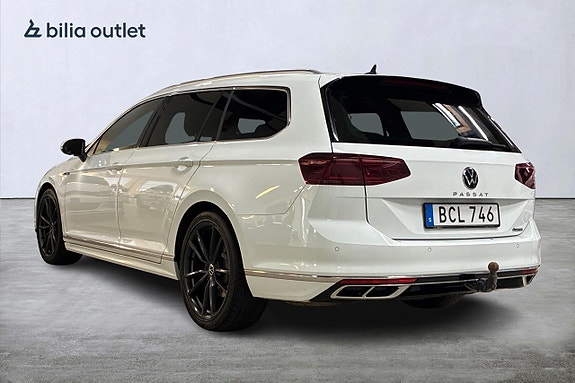 Volkswagen Passat 8 of 29