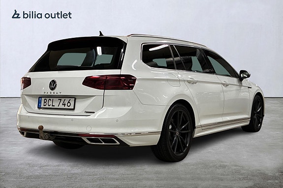 Volkswagen Passat 6 of 29