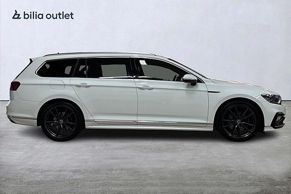 Volkswagen Passat 5 of 29