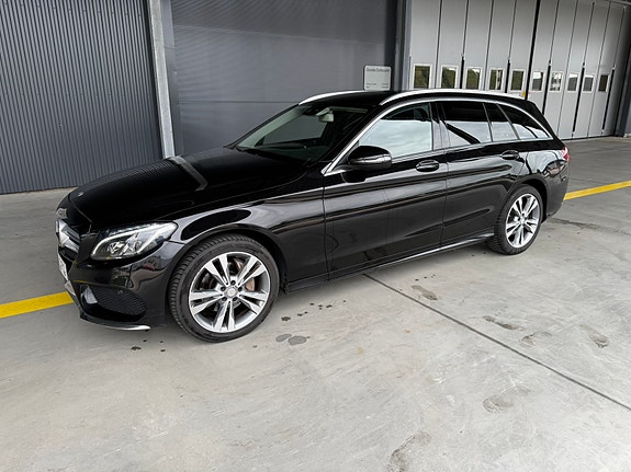 Mercedes-Benz C200 3 of 14