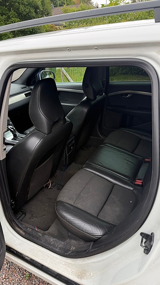 Volvo V70 5 of 10