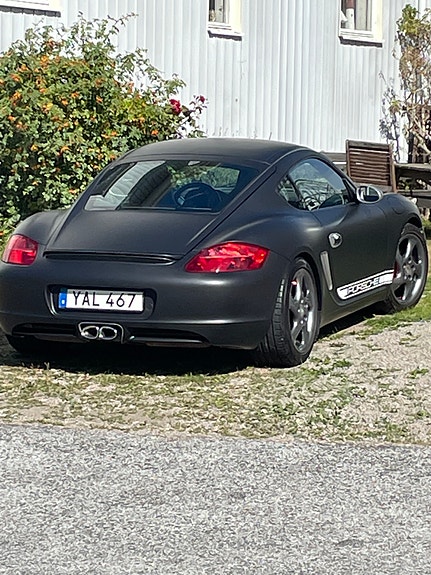 Porsche Cayman S 3 of 3