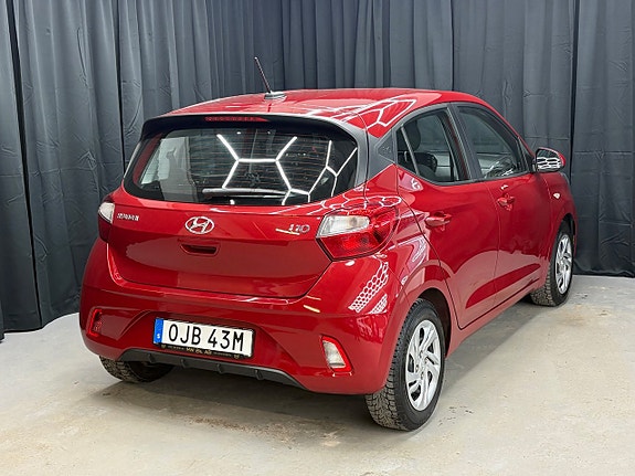 Hyundai i10 4 of 13