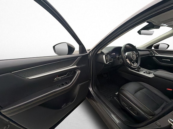 Mazda CX-60 13 of 30