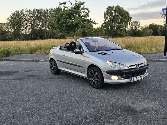 Peugeot 206 CC 3 of 6
