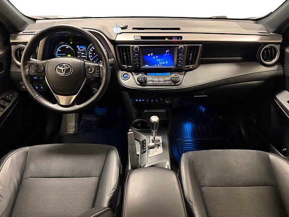 Toyota RAV4 10 of 20