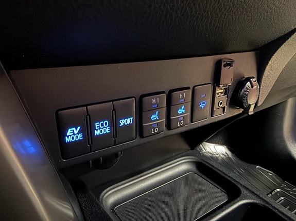 Toyota RAV4 16 of 20