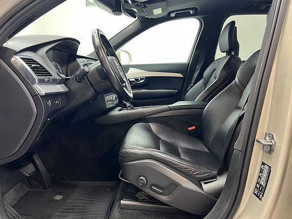Volvo XC90 24 of 29