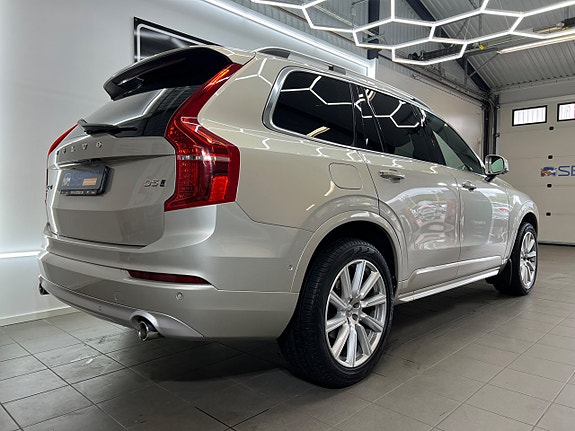 Volvo XC90 5 of 29