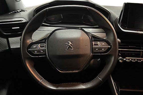 Peugeot 2008 16 of 20