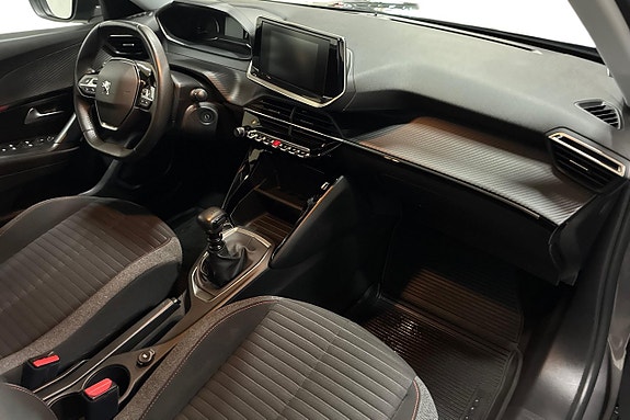 Peugeot 2008 15 of 20