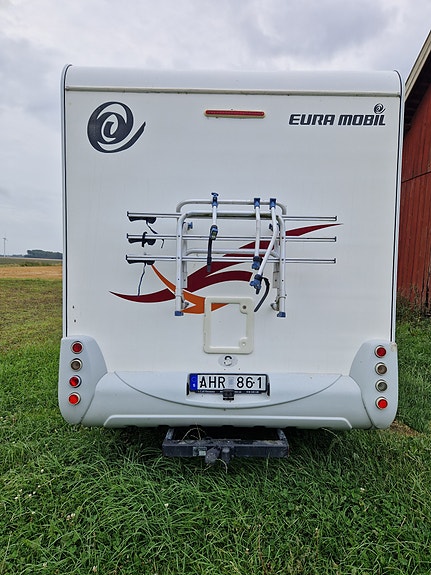 Ford Eura Mobil P675 2 of 20