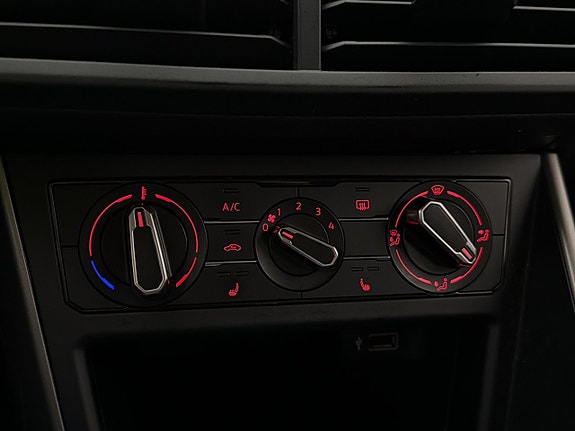 Volkswagen Polo 25 of 29