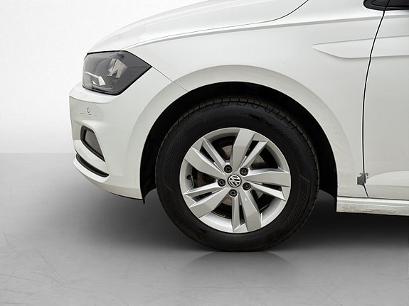 Volkswagen Polo 10 of 29