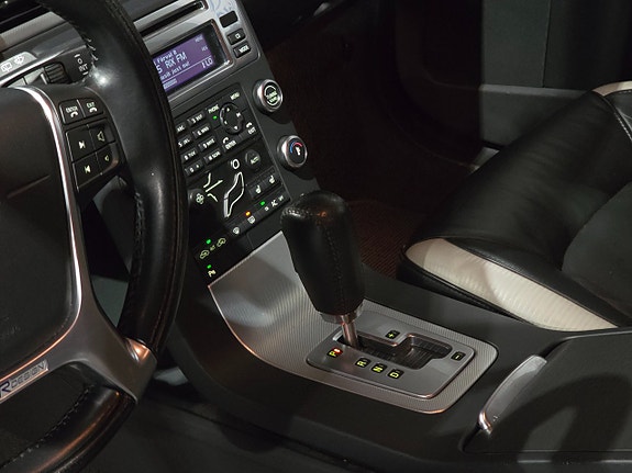 Volvo V70 12 of 14