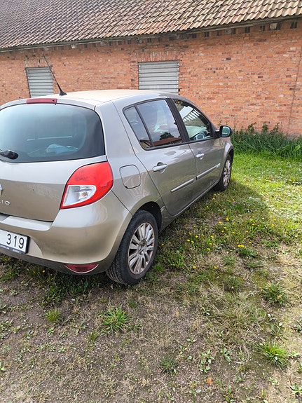 Renault Clio 4 of 10