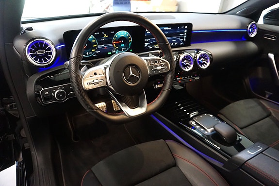 Mercedes-Benz A250 e 13 of 24