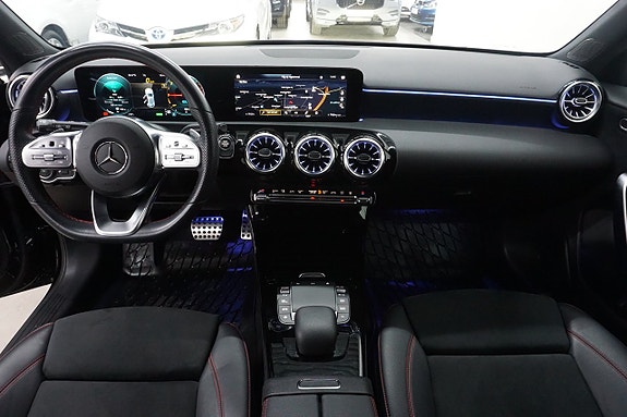 Mercedes-Benz A250 e 12 of 24