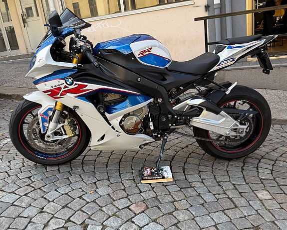 BMW S 1000 RR 4 of 7