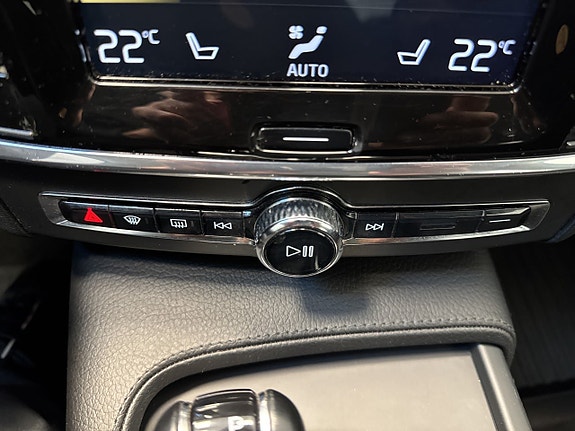 Volvo V90 Cross Country 13 of 21