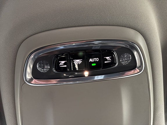 Volvo V90 Cross Country 19 of 21