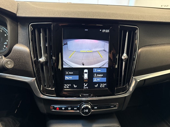Volvo V90 Cross Country 20 of 21