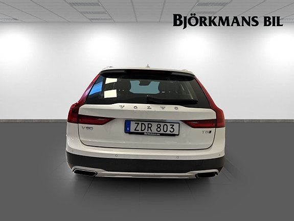 Volvo V90 Cross Country 5 of 21