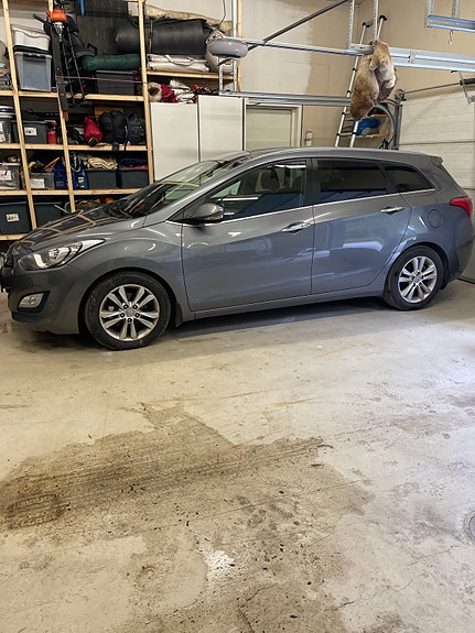 Hyundai i30 2 of 6