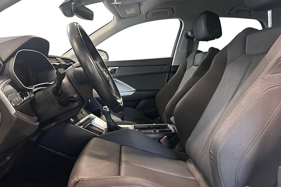 Audi Q3 13 of 25
