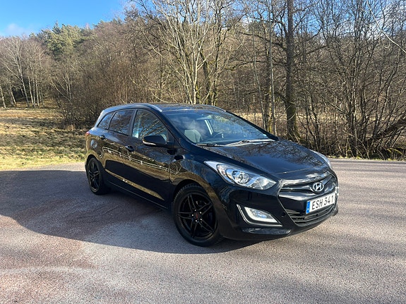 Hyundai i30 3 of 10