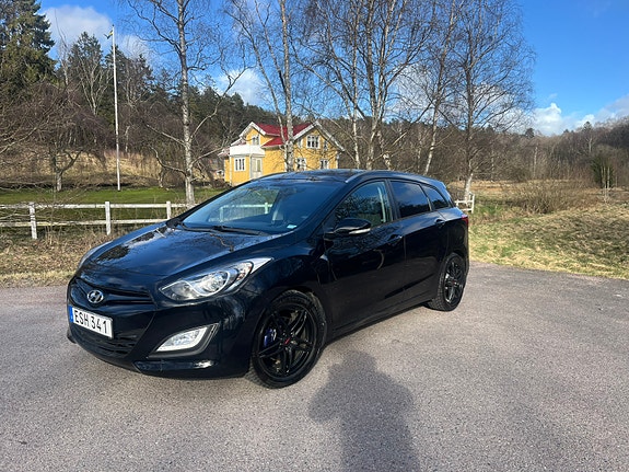 Hyundai i30 2 of 10