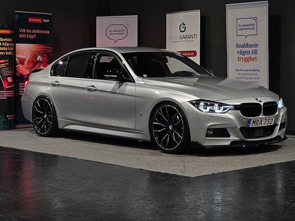 BMW 330e 2 of 27