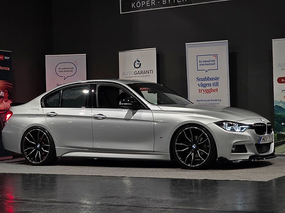 BMW 330e 3 of 27